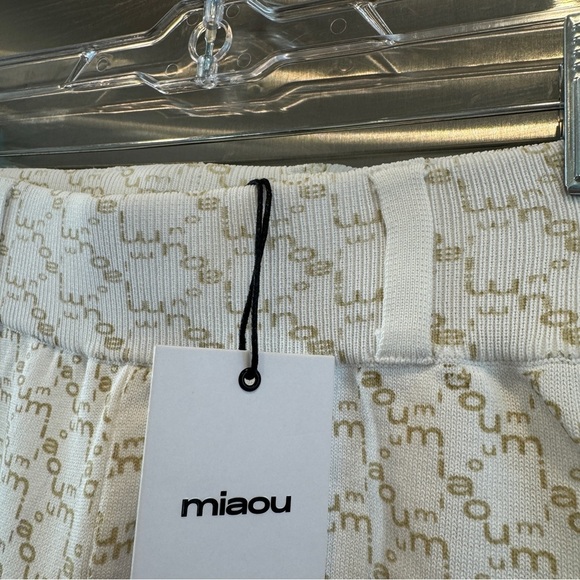 NWOT Miaou Oat Harley Capri Logo Beige White Legging Monogram Cropped - Picture 7 of 15